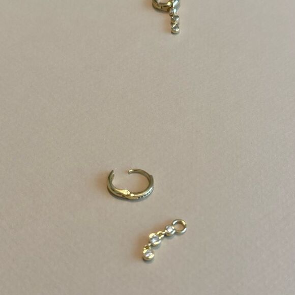 Diamond hoop earrings M742 - Picture 5 of 6
